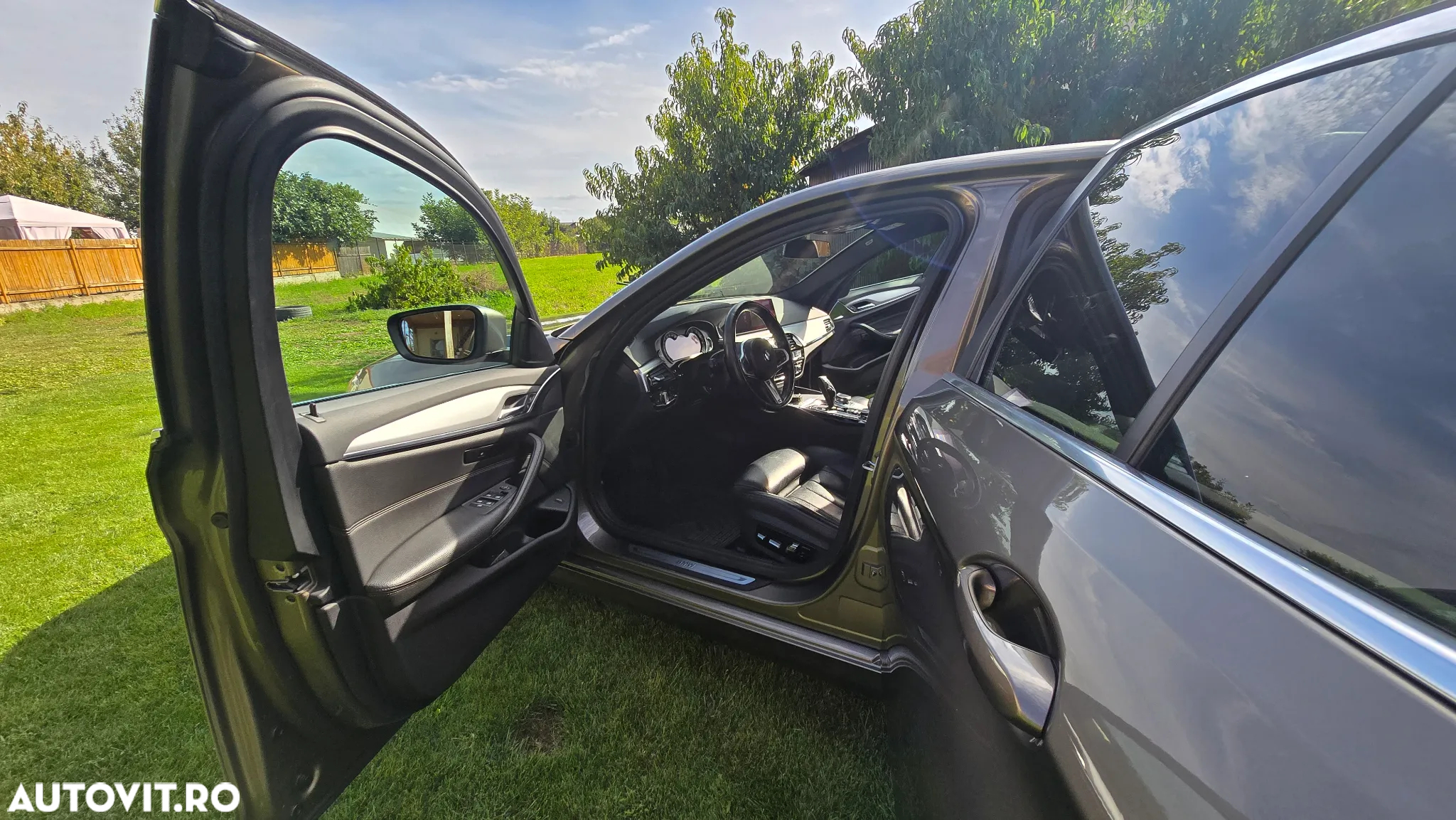 BMW Seria 5 520i AT - 17