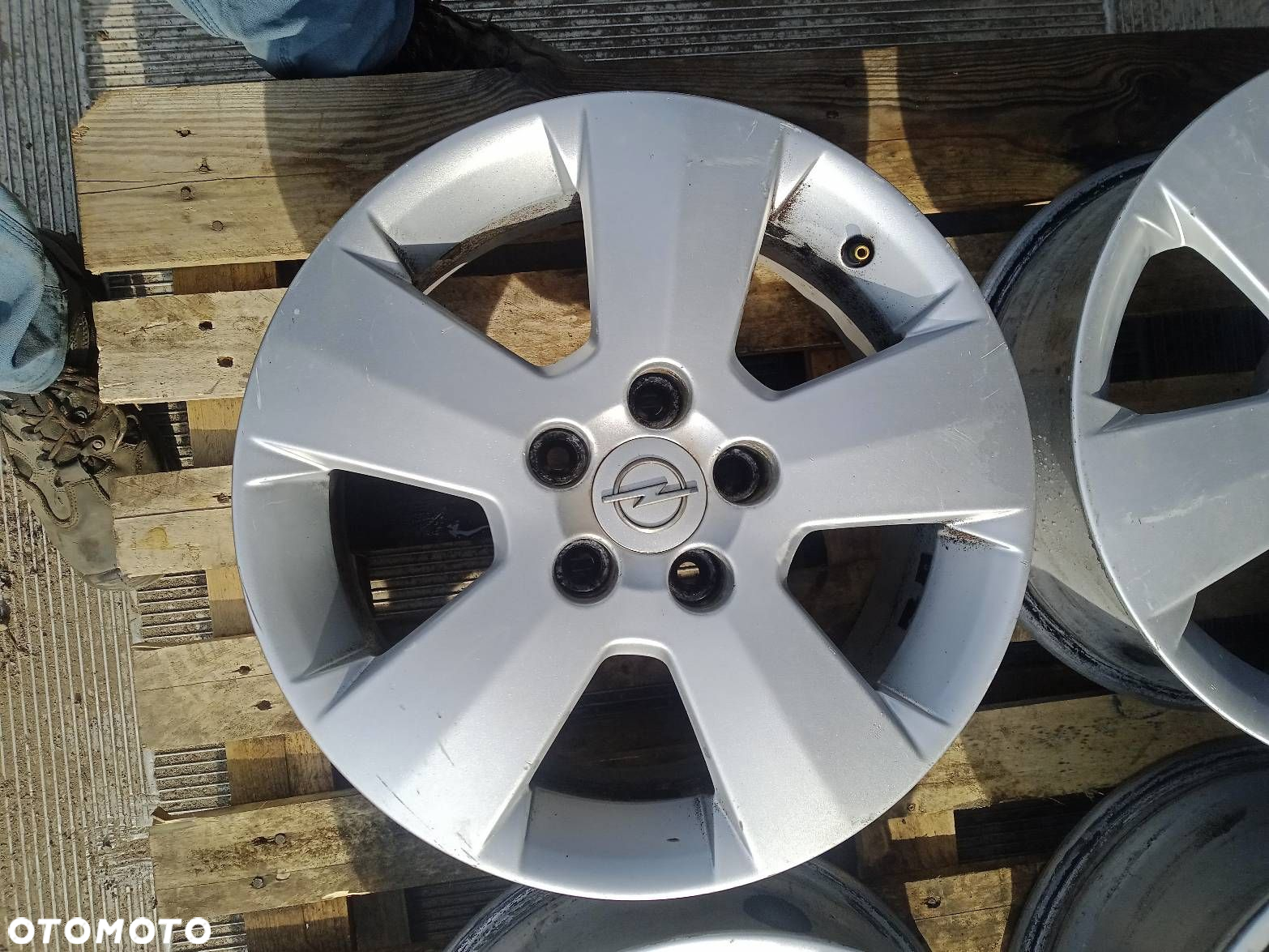 FELGI ALUMINIOWE R16 GM OPEL VECTRA C 2.0 - 2