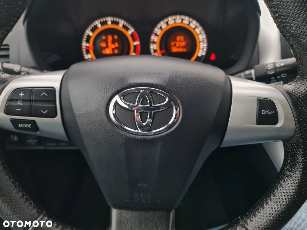 Toyota Auris 1.33 VVT-i Life - 26