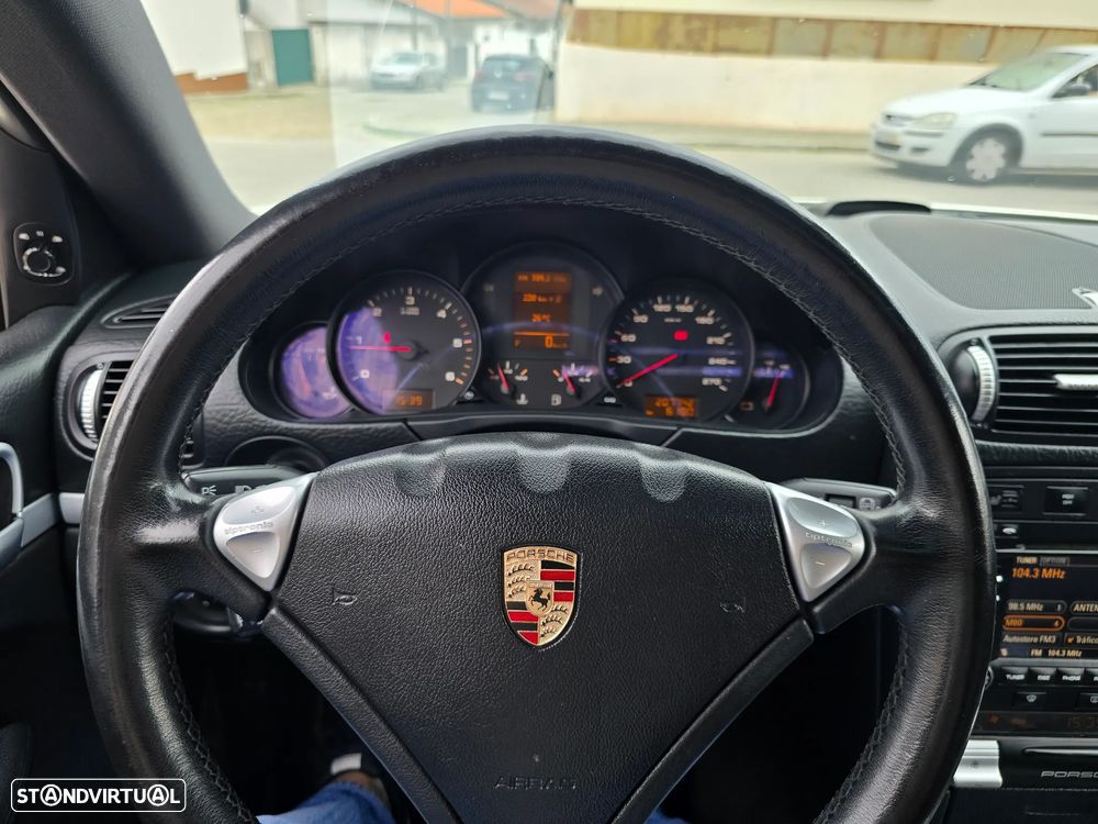 Porsche Cayenne Tiptronic S - 14