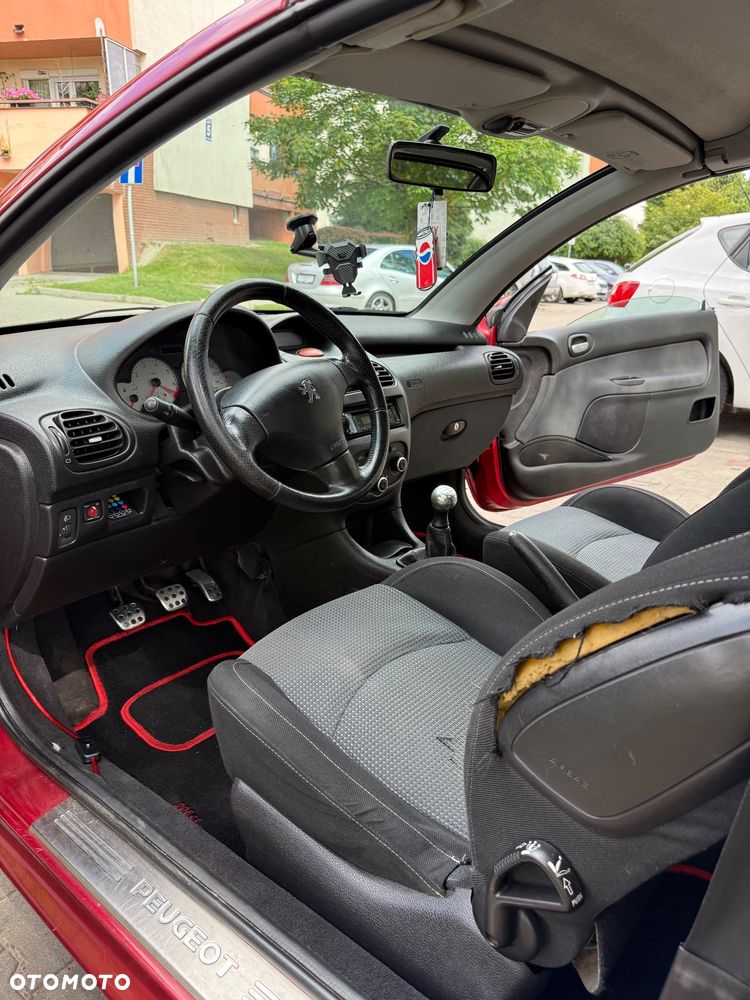 Peugeot 206 CC 1.6 - 15