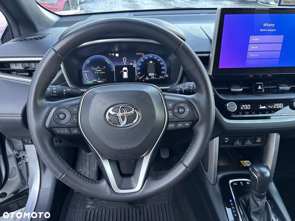Toyota Corolla Cross - 18