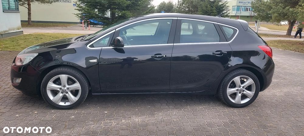 Opel Astra 1.6 Edition 111 Jahre - 5