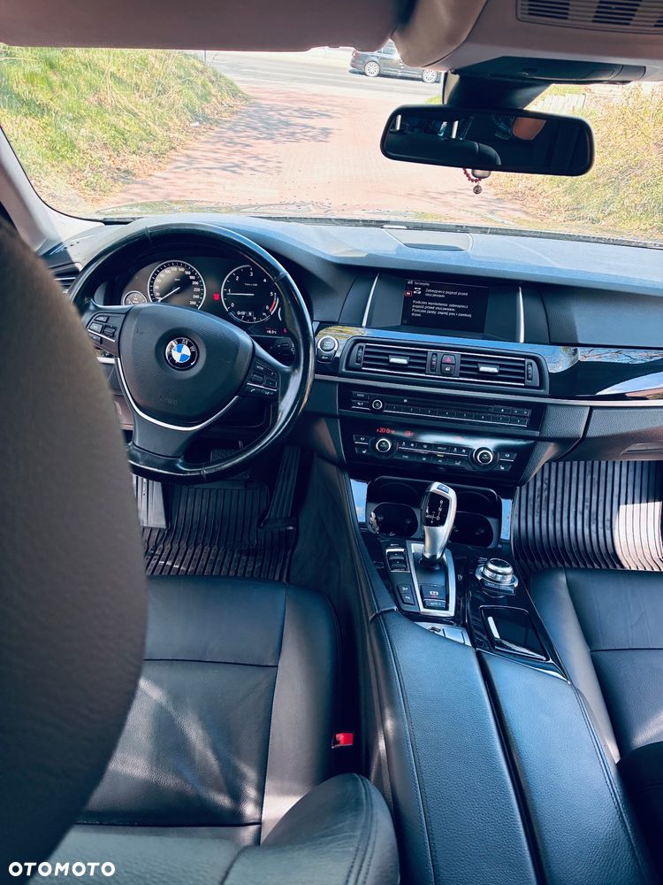 BMW Seria 5 520d xDrive - 8
