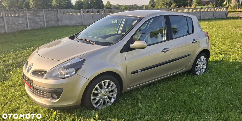 Renault Clio 1.6 16V Expression - 23