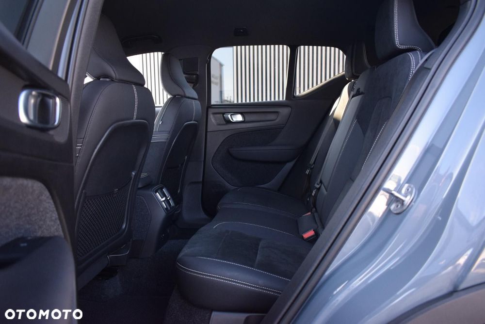 Volvo XC 40 - 22