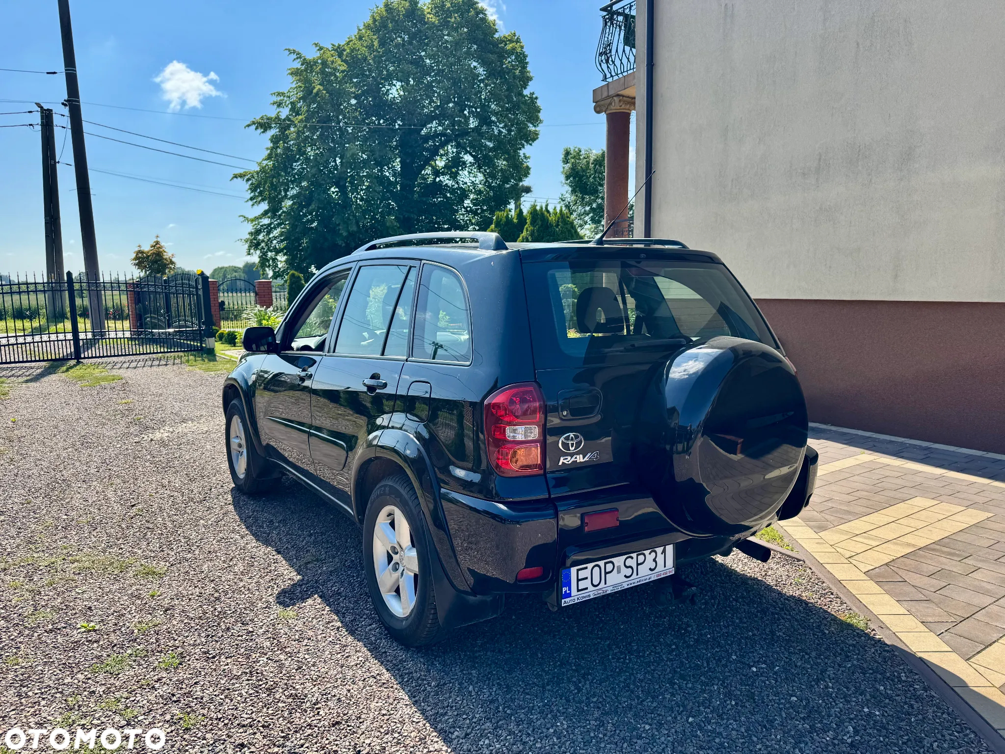 Toyota RAV4 - 4