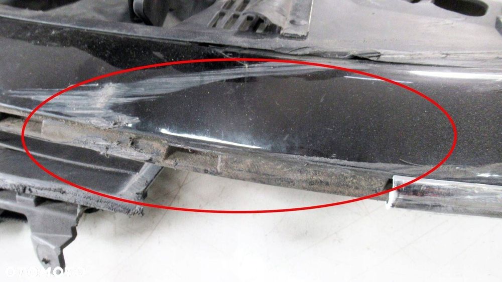 RENAULT CLIO IV ATRAPA GRILL 622561433R - 3