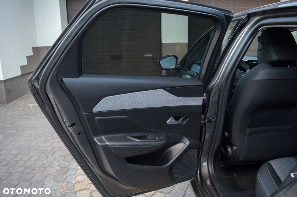 Peugeot 308 BlueHDi 130 EAT8 Allure Pack - 28