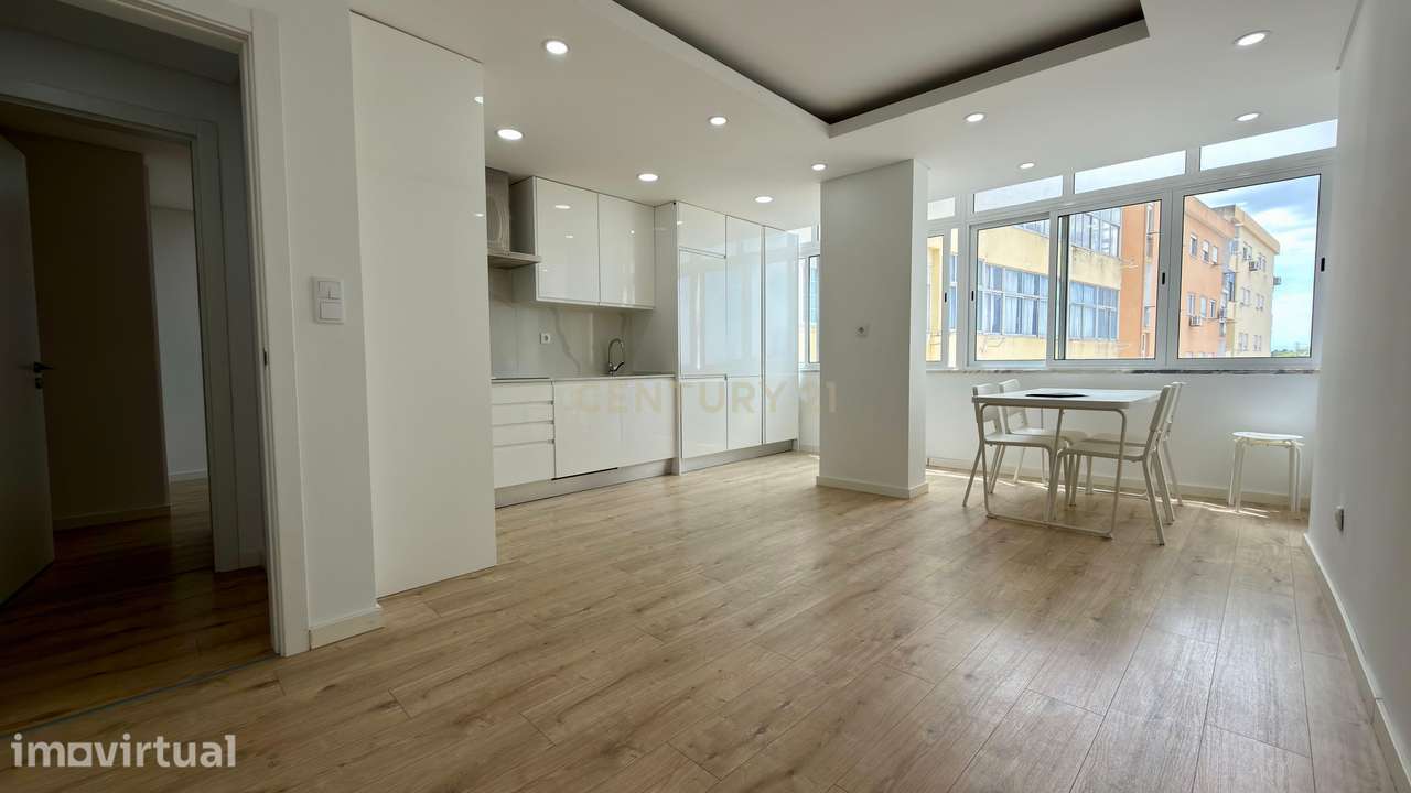 Apartamento T2, Totalmente Remodelado, Torre da Marinha, Seixal - Grande imagem: 3/22