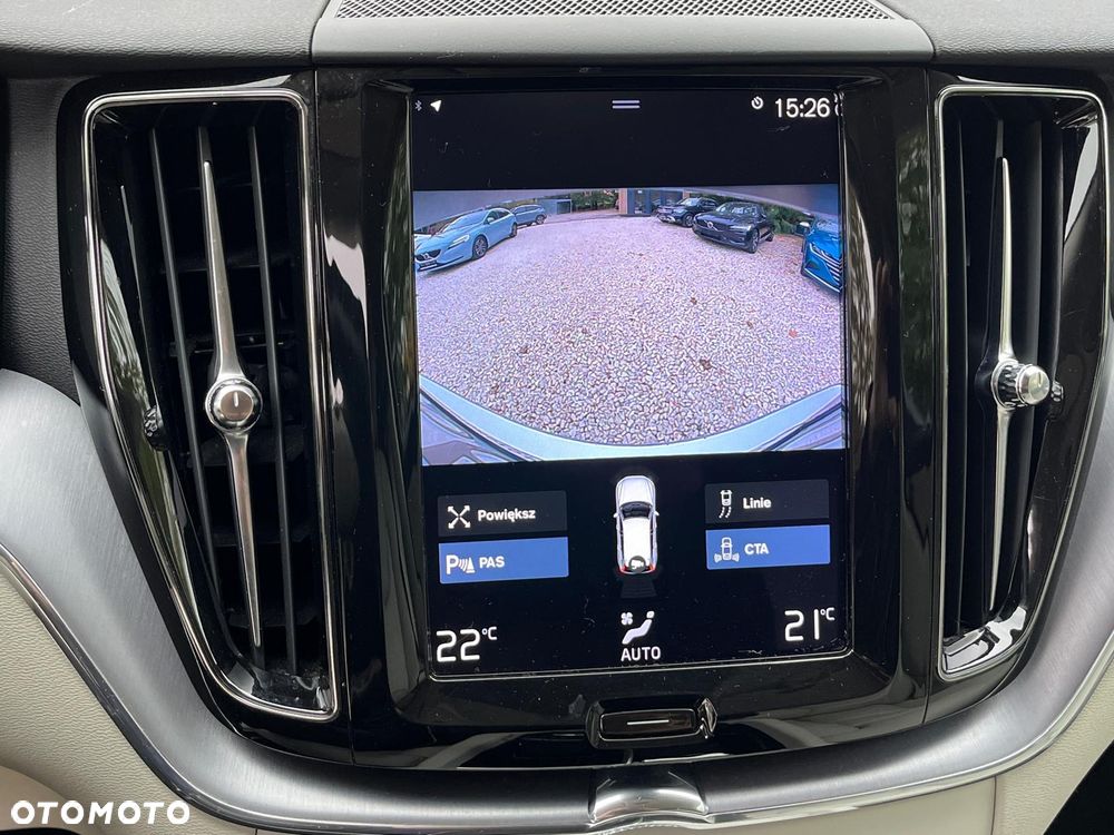 Volvo XC 60 B4 D AWD Geartronic Momentum Pro - 19