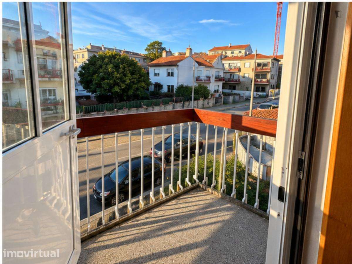 Quarto - localizado em Mafamude Porto - Grande imagem: 5/12