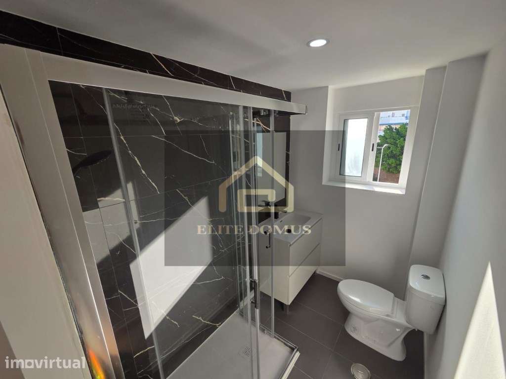 T2+1 remodelado Forte da Casa. - Grande imagem: 5/14