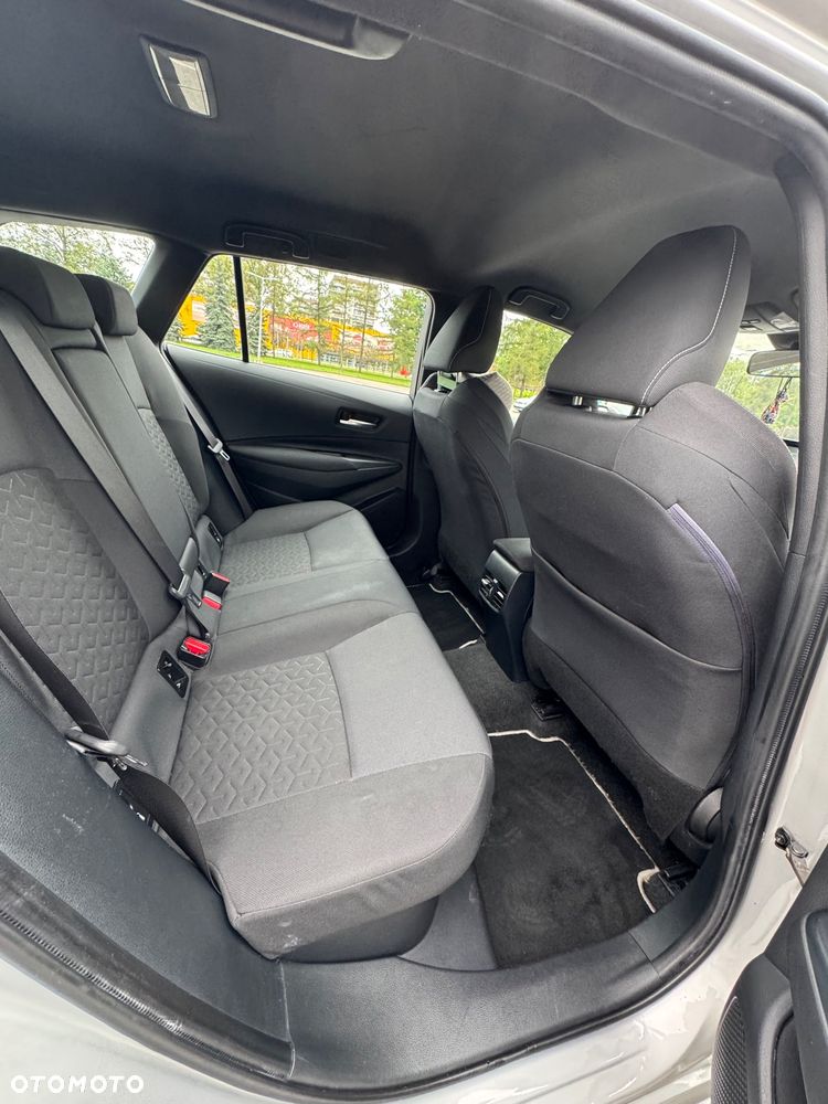 Toyota Corolla 1.8 Hybrid Comfort - 10