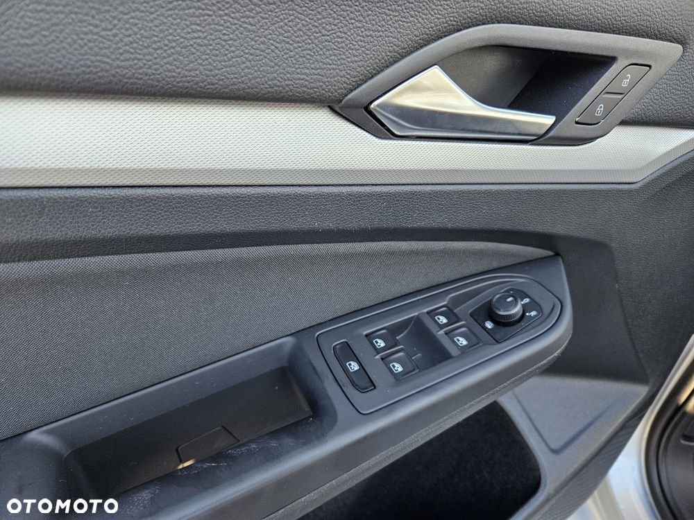 Volkswagen Golf 2.0 TDI Life - 15