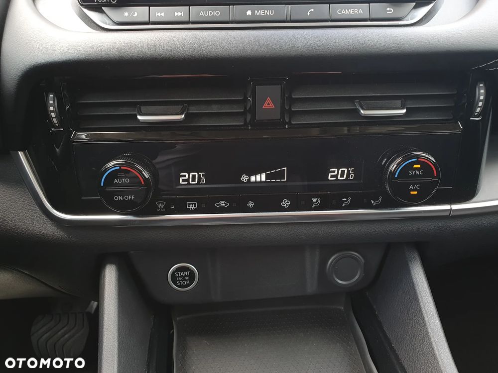 Nissan Qashqai 1.3 DIG-T MHEV Acenta Xtronic - 38