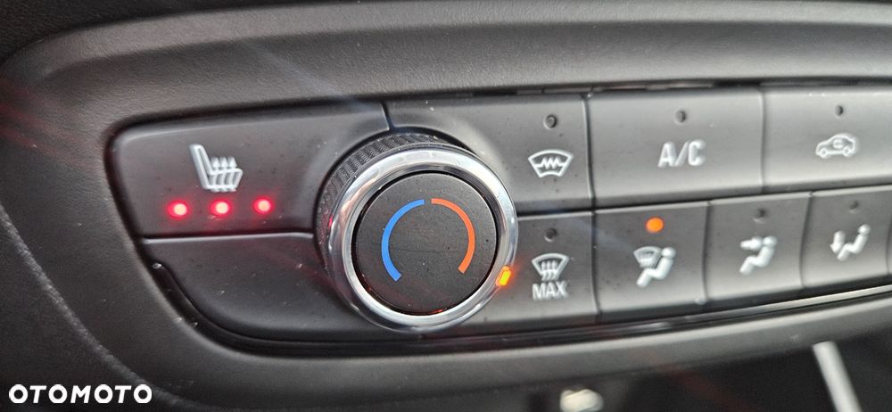 Opel Crossland X 1.2 Innovation - 26