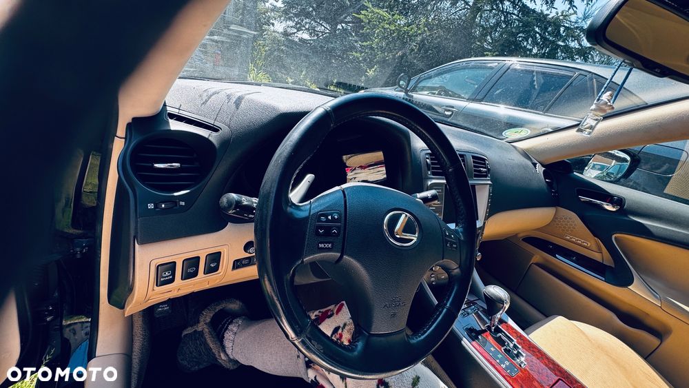 Lexus IS 250 Prestige - 28