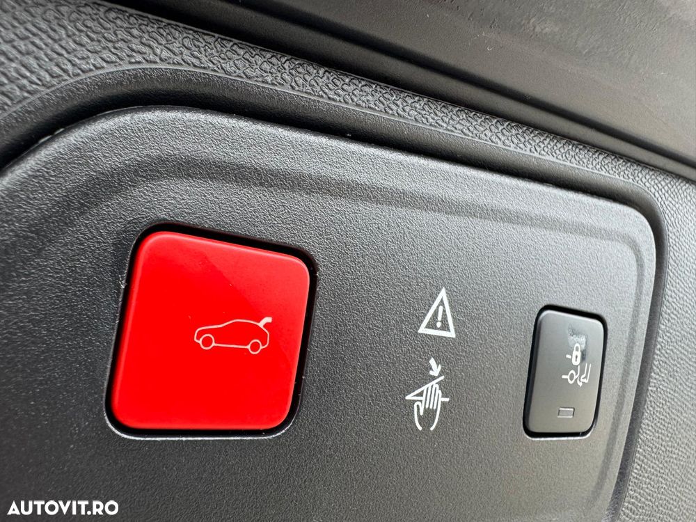 Peugeot 3008 1.2 PureTech Turbo S&S GT-Line - 30