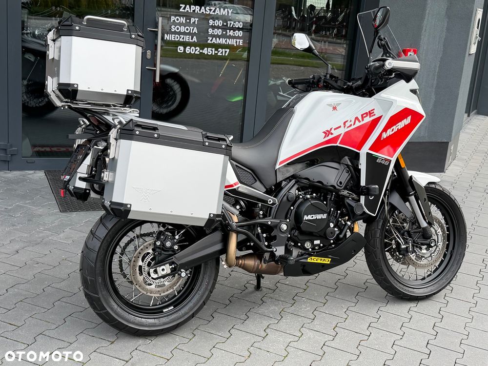 Moto Morini X-Cape 700 - 4