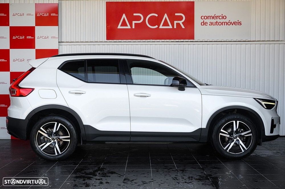 Volvo XC 40 1.5 T2 Plus Dark Auto - 2