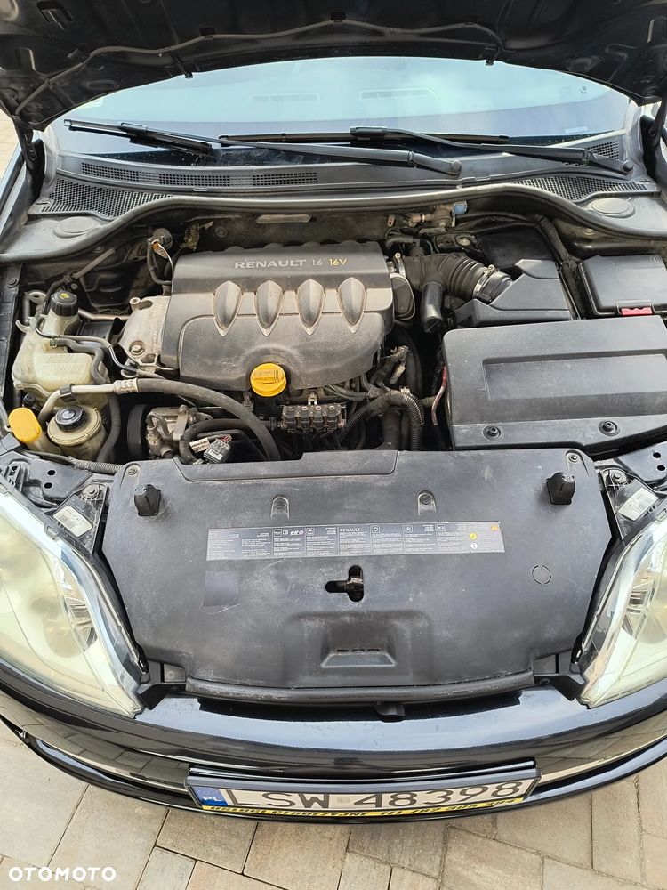 Renault Laguna 1.6 16V 110 Expression - 14