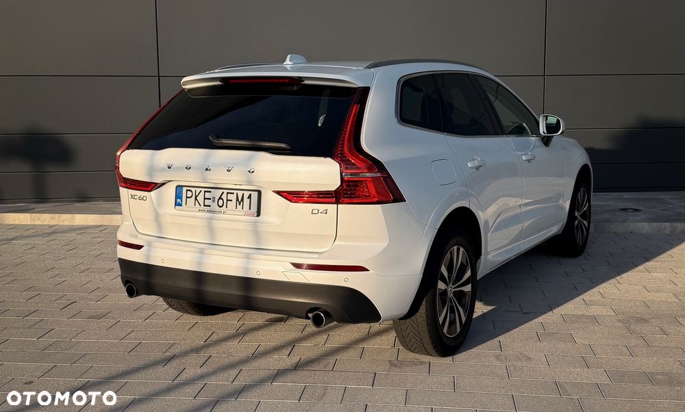 Volvo XC 60 D4 Momentum Pro - 6