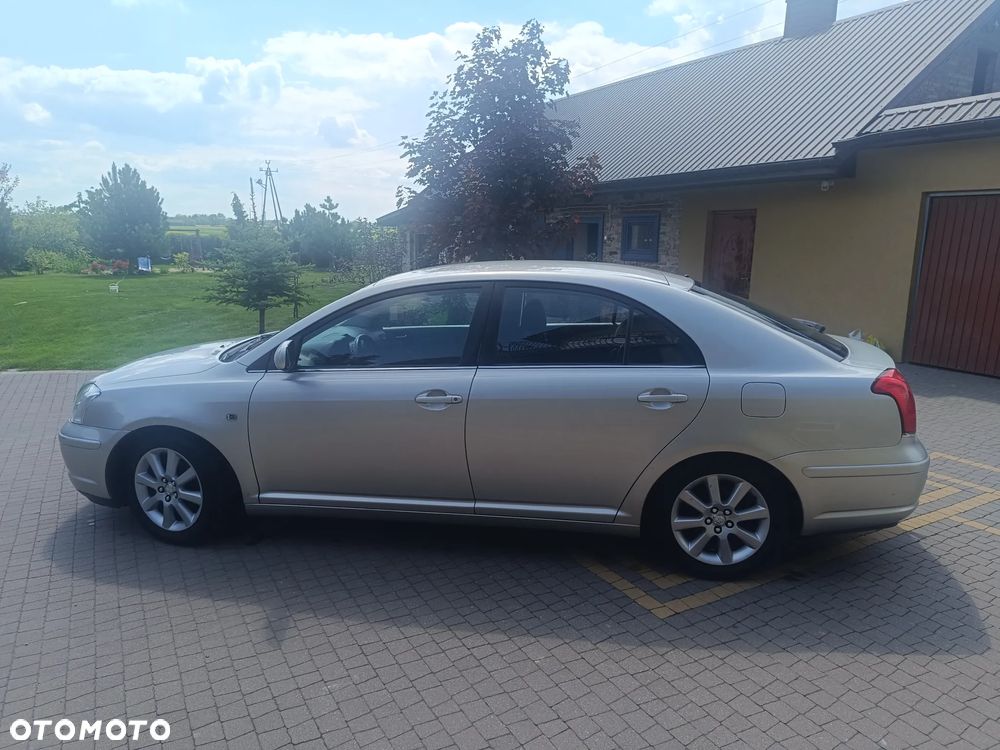 Toyota Avensis 1.8 VVT-i Sol - 6