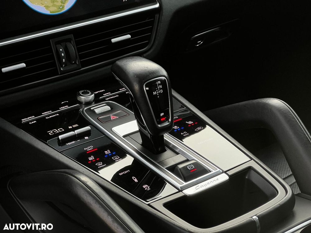 Porsche Cayenne - 17