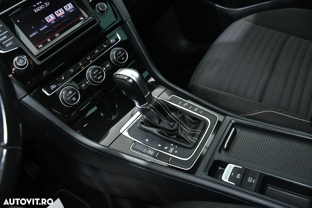 Volkswagen Golf 2.0 BlueTDI DSG Cup - 8