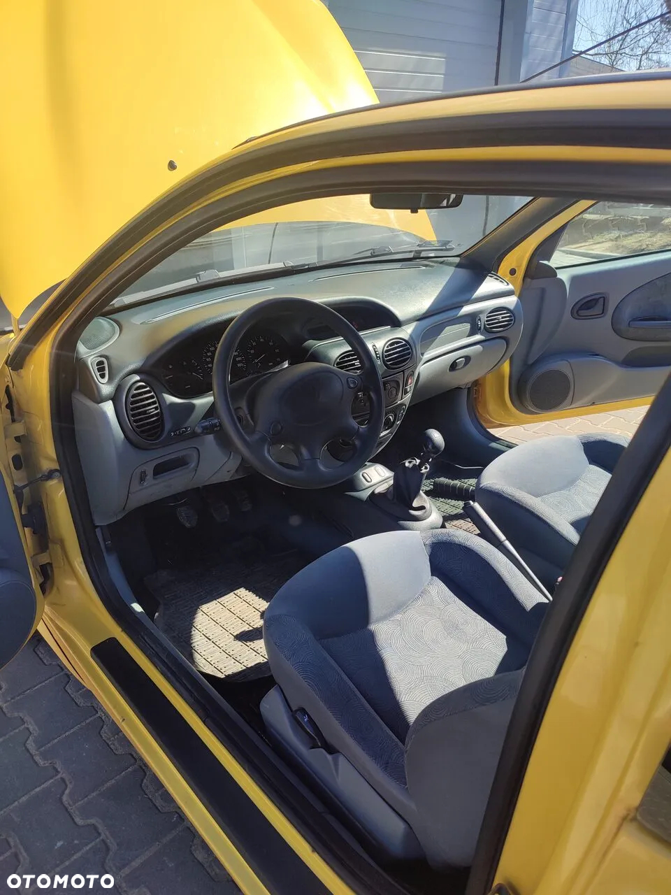 Renault Megane Coach 1.6 - 12