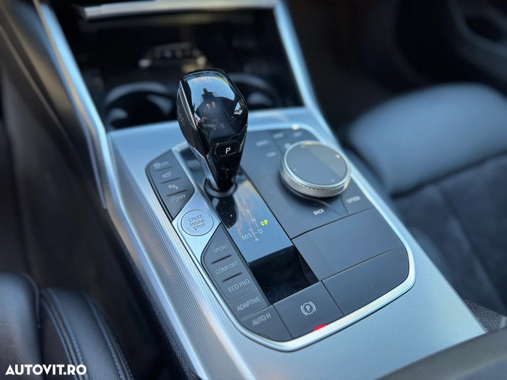 BMW Seria 3 330d xDrive Aut. M Sport - 13