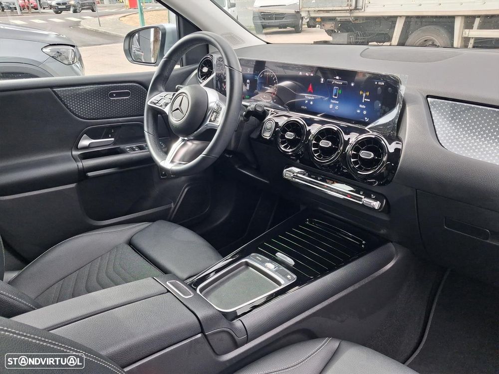 Mercedes-Benz B 250 e - 13