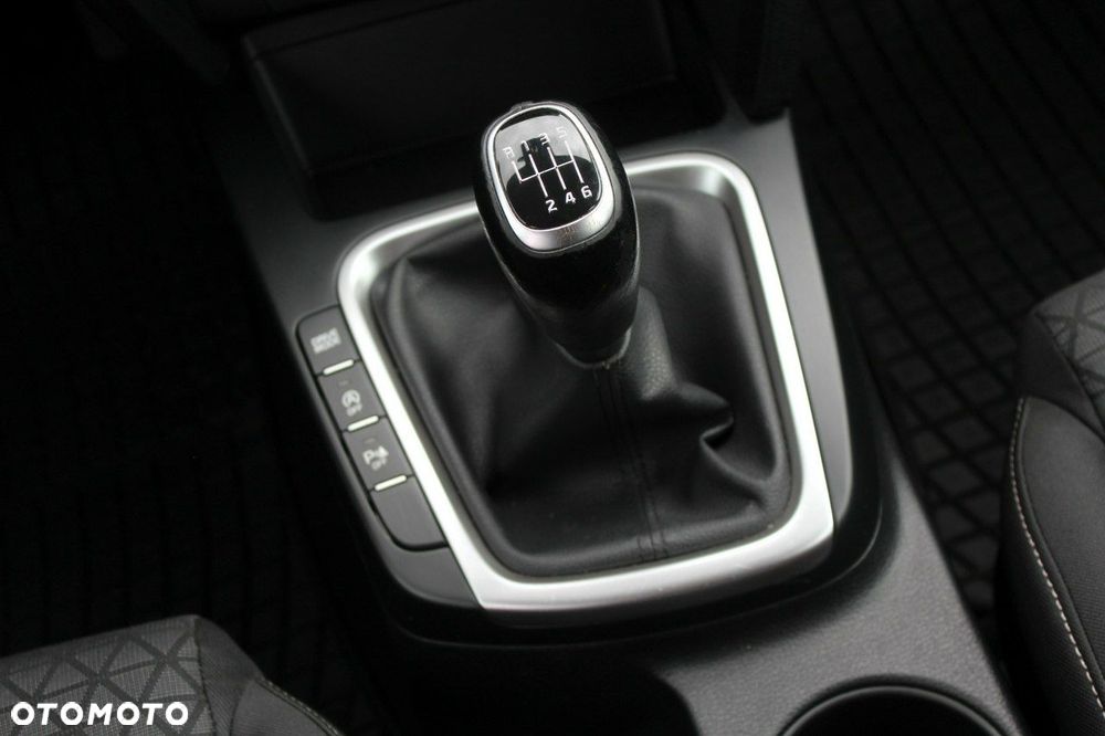 Kia Ceed 1.6 CRDi mHEV M - 16
