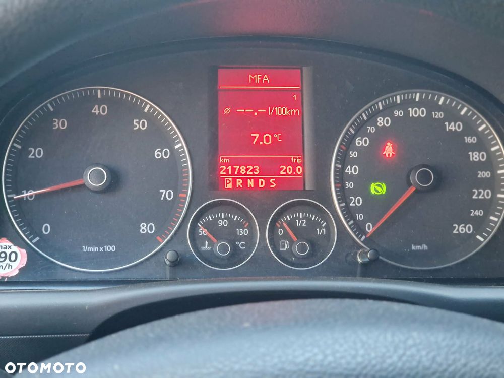 Volkswagen Touran - 6