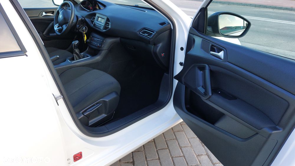 Peugeot 308 1.2 VTi/PureTech Active - 16