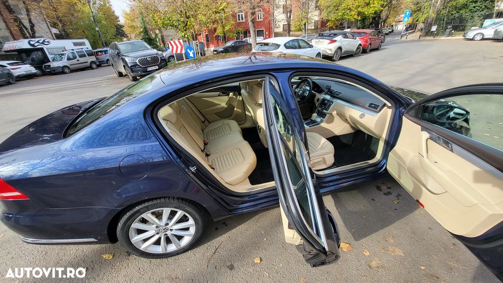 Volkswagen Passat 2.0 TDI DSG Highline - 12