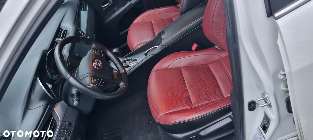 Toyota Avensis 2.0 Selection MS - 6