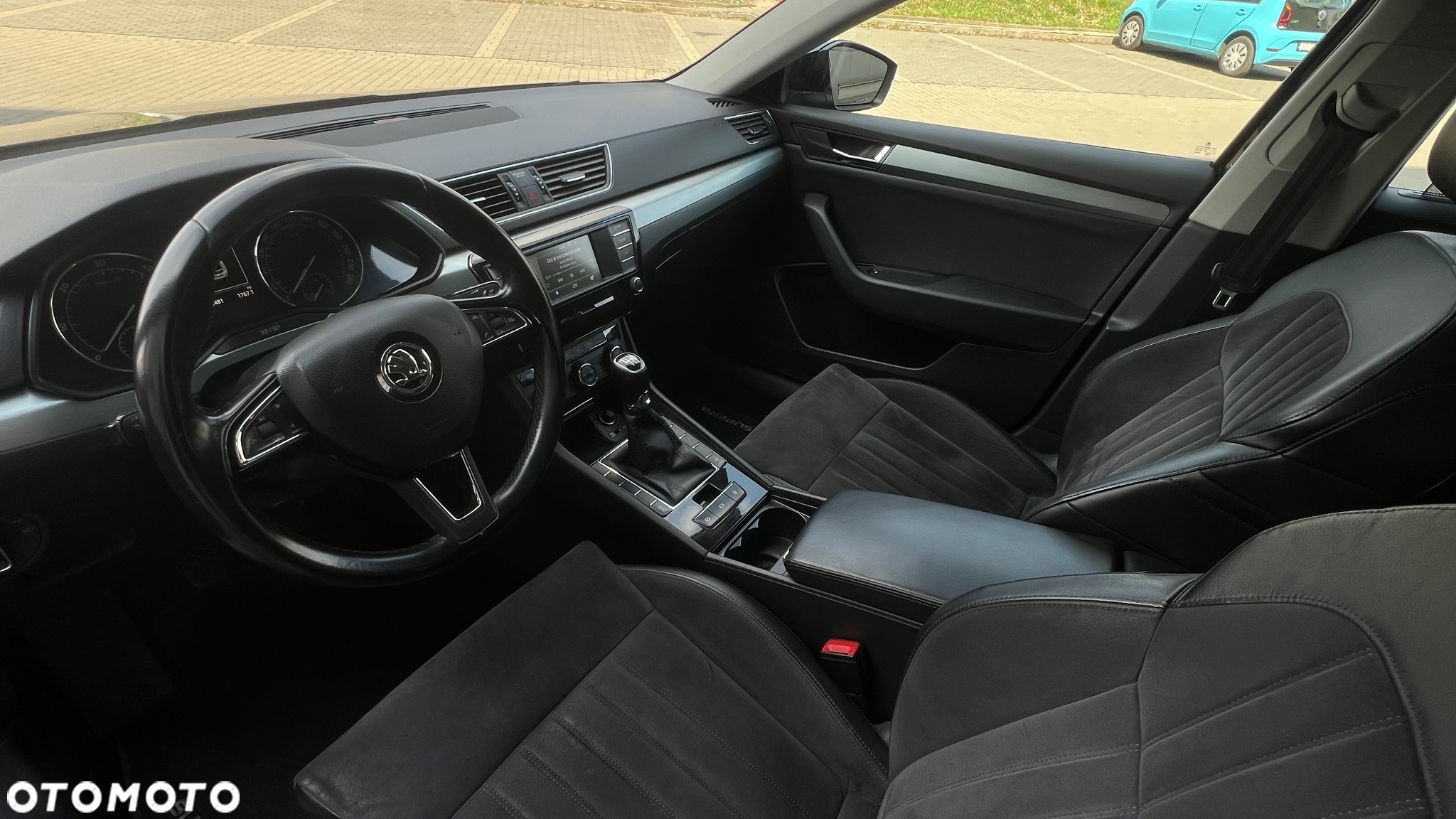 Skoda Superb 1.6 TDI Ambition - 10