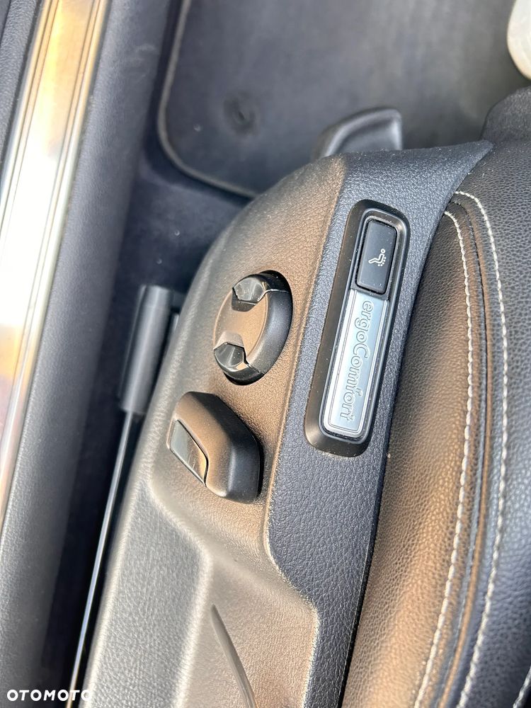 Volkswagen Passat 2.0 TDI SCR Highline - 17