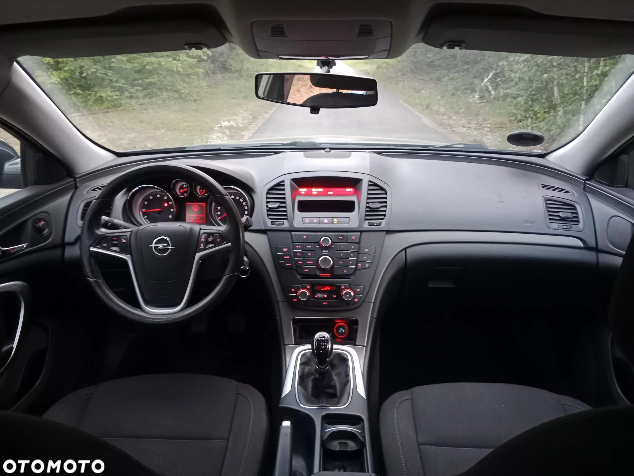 Opel Insignia - 11