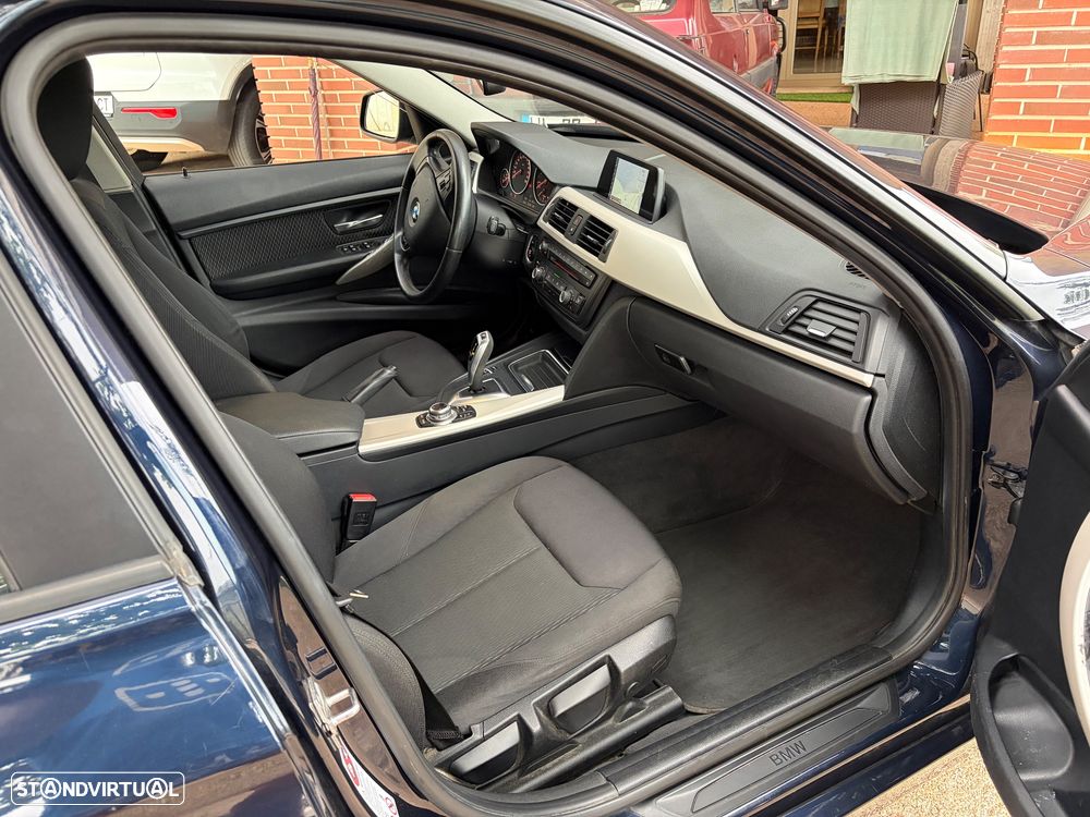 BMW 318 d Aut. Blue Performance Modern Line - 9