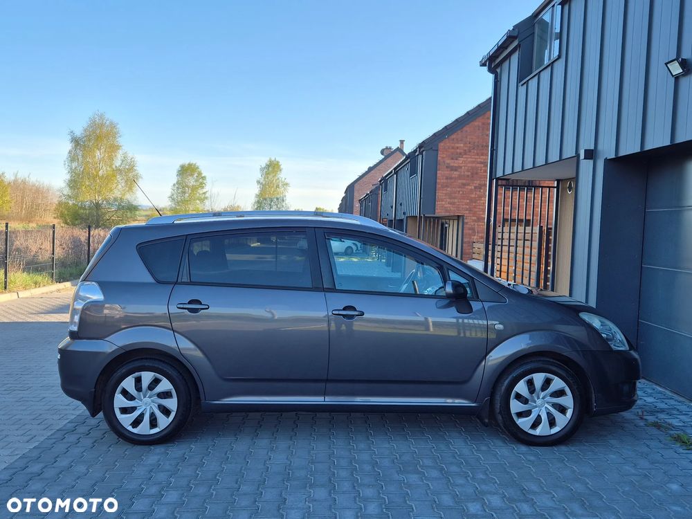 Toyota Corolla Verso 1.6 Premium - 21
