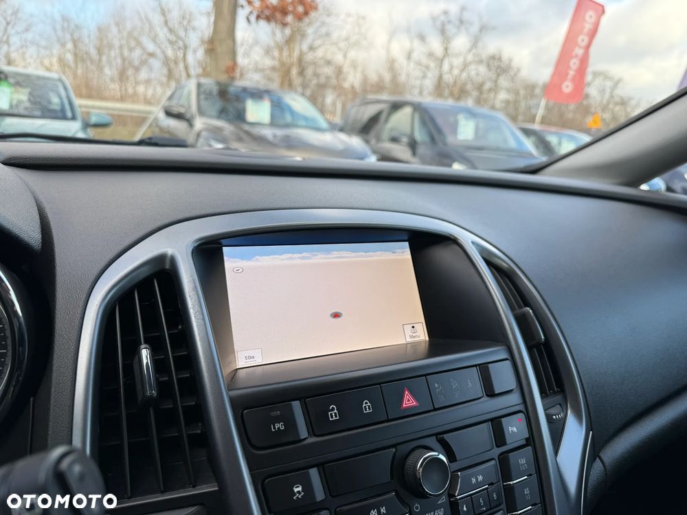 Opel Astra 1.4 T Cosmo - 33