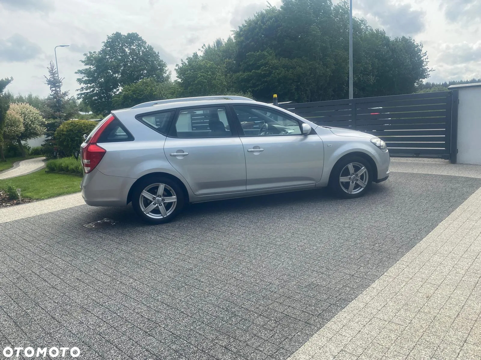 Kia Ceed - 27