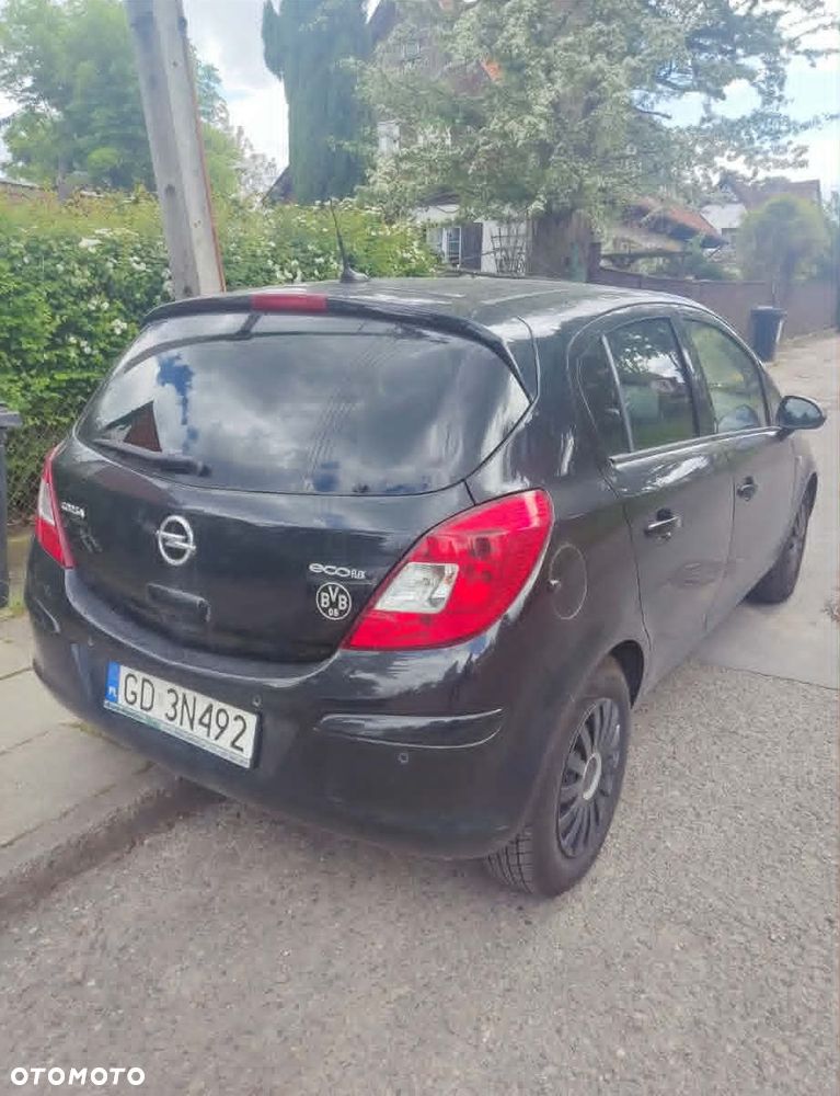 Opel Corsa 1.2 16V Essentia - 4