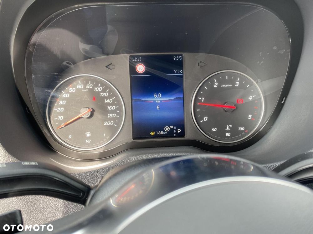 Mercedes-Benz Sprinter - 15