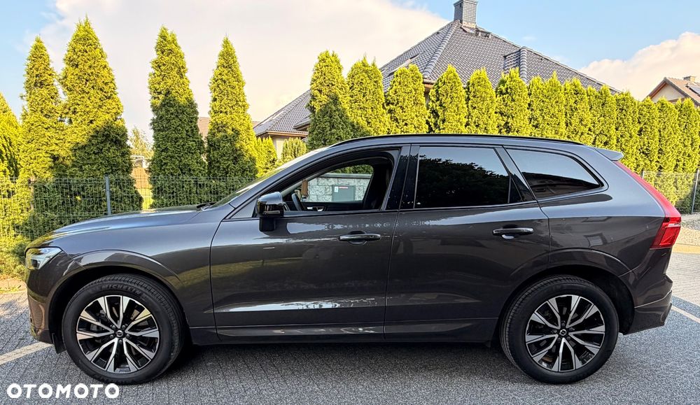 Volvo XC 60 B4 D Plus Dark - 18
