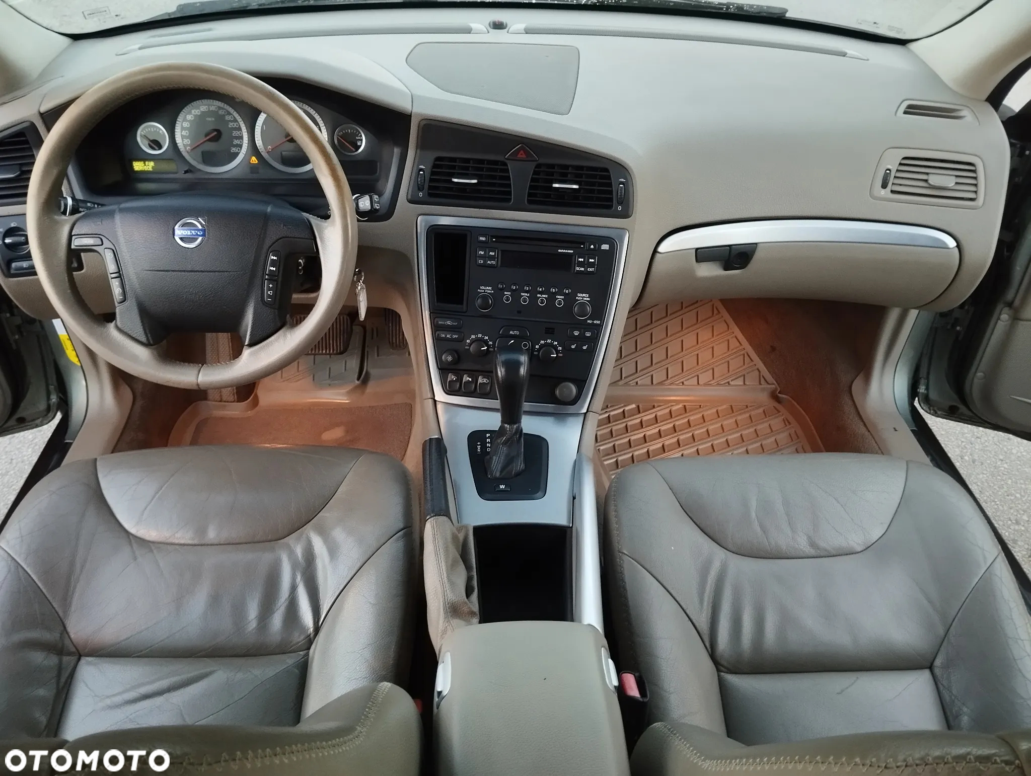 Volvo XC 70 D5 AWD Summum - 12