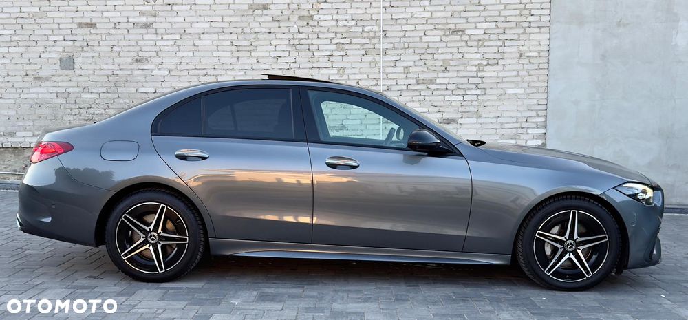 Mercedes-Benz Klasa C ver-300-de-phev-4--matic-amg - 37